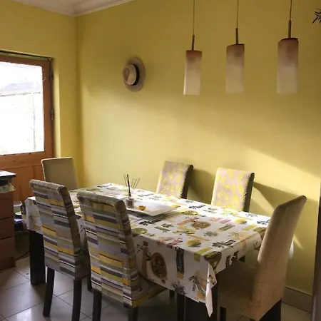 Extra Large With Office Space Alloggio in famiglia *